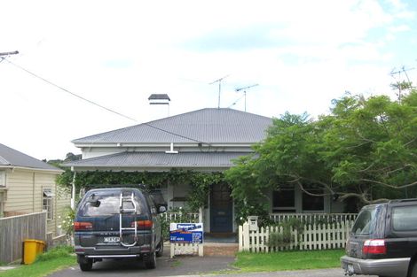 Photo of property in 26 Roslyn Terrace, Devonport, Auckland, 0624