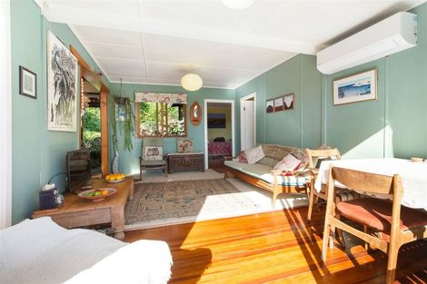 Photo of property in 7 Okoka Road, Omiha, Waiheke Island, 1081