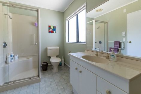 Photo of property in 406b Te Moana Road, Waikanae, 5036