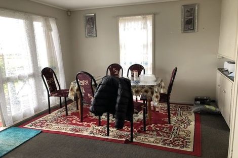 Photo of property in 17 Manuroa Road, Takanini, 2112