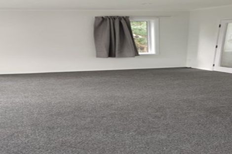 Photo of property in 3 Hurley Place, Kelston, Auckland, 0602