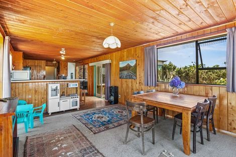 Photo of property in 1939 South Road, Pitone, New Plymouth, 4374