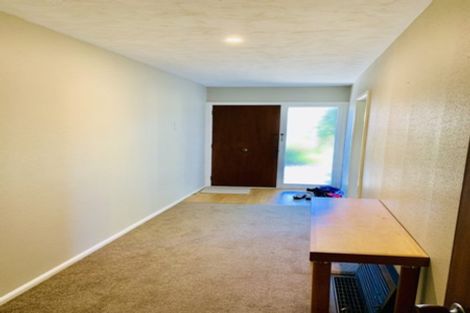 Photo of property in 35 Delaware Crescent, Russley, Christchurch, 8042