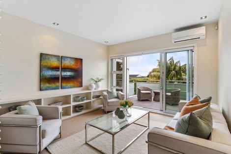 Photo of property in 5/258 Hurstmere Road, Takapuna, Auckland, 0622