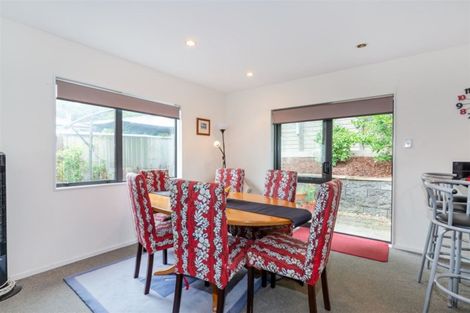 Photo of property in 46a Brains Road, Kelston, Auckland, 0602