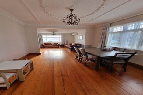 Photo of property in 10 Bruges Avenue, Miramar, Wellington, 6022