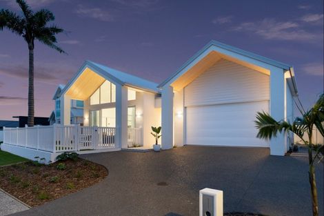 Photo of property in 24 Montiicola Drive, Papamoa Beach, Papamoa, 3118