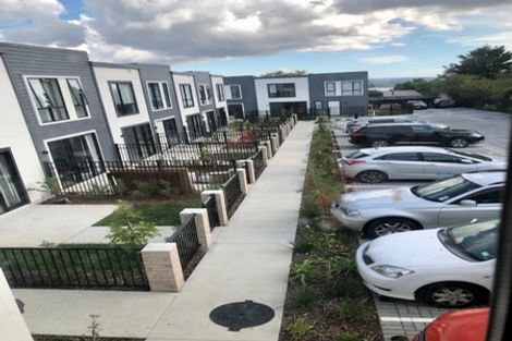 Photo of property in 2 Patariki Way, Beach Haven, Auckland, 0626