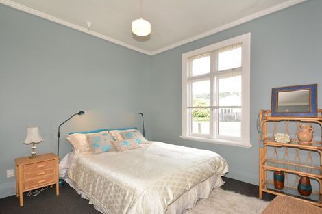 Photo of property in 85 Hargest Crescent, Saint Clair, Dunedin, 9012