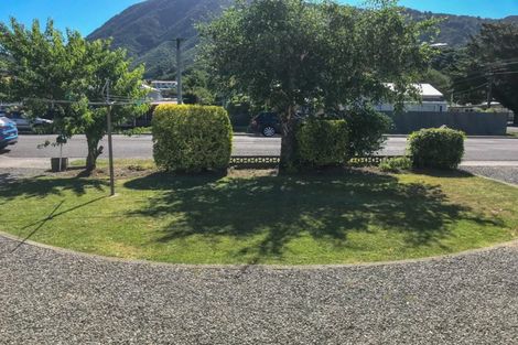 Photo of property in 30b York Street, Picton, 7220