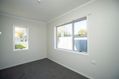 Photo of property in 3 Seddon Street, Takaro, Palmerston North, 4412