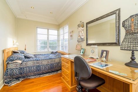 Photo of property in 335 Highgate, Roslyn, Dunedin, 9010