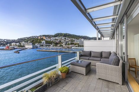 Photo of property in Clyde Quay Wharf, 3c/6 Clyde Quay Wharf, Te Aro, Wellington, 6011