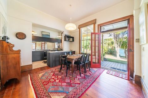 Photo of property in 55 Paremata Road, Paremata, Porirua, 5024