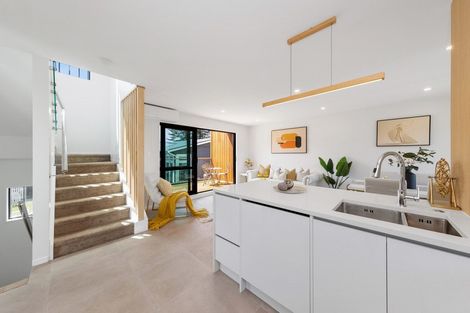 Photo of property in 28c Walker Road, Point Chevalier, Auckland, 1022