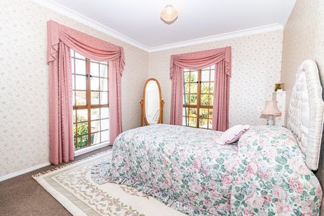 Photo of property in 27 Great North Road, Saint Johns Hill, Whanganui, 4501