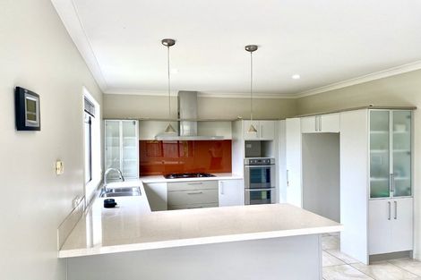 Photo of property in 56 Oakway Drive, Schnapper Rock, Auckland, 0632