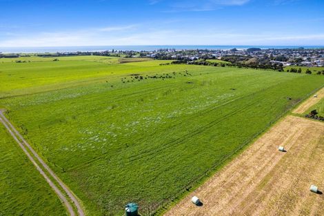 Photo of property in 50 Johnston Street, Brixton, Waitara, 4382