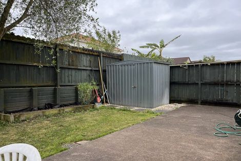 Photo of property in 4 Lissleton Drive, East Tamaki, Auckland, 2013
