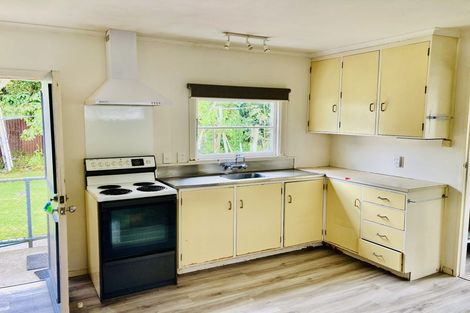 Photo of property in 17 Glasgow Street, Takaro, Palmerston North, 4412