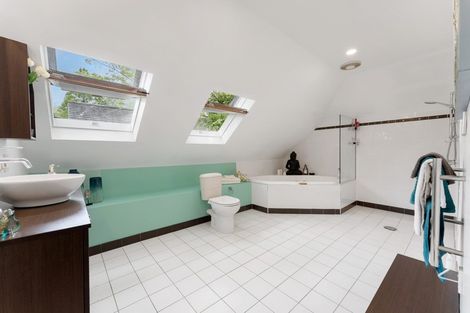 Photo of property in 30a Waiwetu Street, Fendalton, Christchurch, 8052