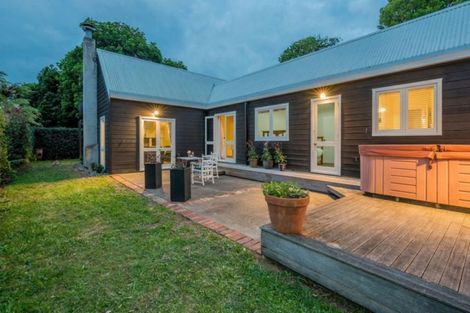 Photo of property in 11 River Glade, Waikanae, 5036