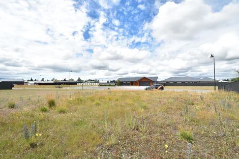 Photo of property in 12 Canal Place, Twizel, 7901