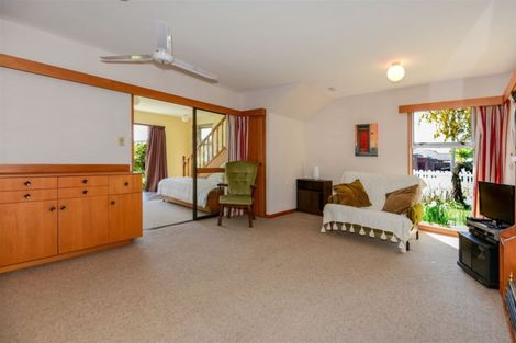 Photo of property in 1/121 Wilsons Road, Saint Martins, Christchurch, 8022