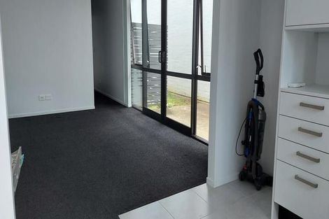 Photo of property in 2 Sacred Kingfisher Road, Hobsonville, Auckland, 0616