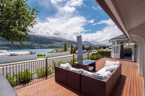 Photo of property in 25 Oregon Drive, Kelvin Heights, Queenstown, 9300