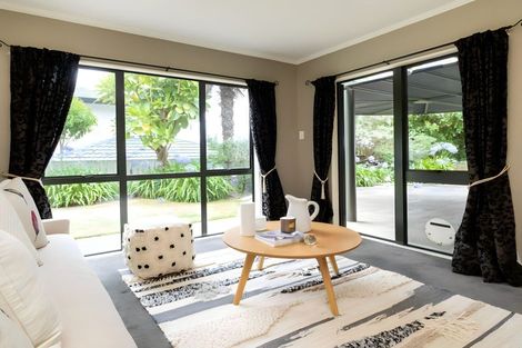 Photo of property in 84 Churchill Drive, Taradale, Napier, 4112