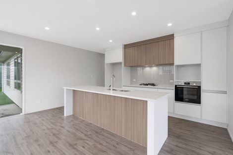 Photo of property in 8 Wairepo Street, Takanini, 2112