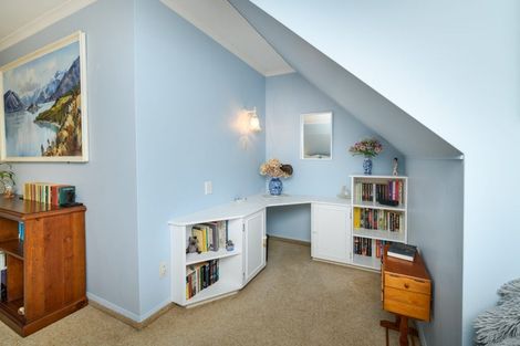 Photo of property in 26 Saint Albans Avenue, Hokowhitu, Palmerston North, 4410