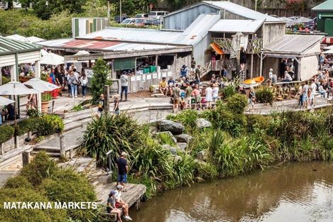 Photo of property in 2 Maeha Drive, Matakana, 0985