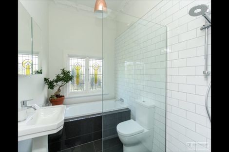 Photo of property in 21 Watson Street, Strandon, New Plymouth, 4312