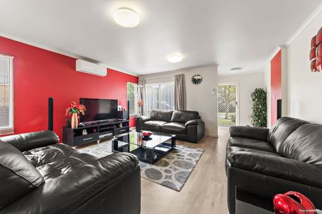 Photo of property in 9 Bickleigh Grove, New Lynn, Auckland, 0600