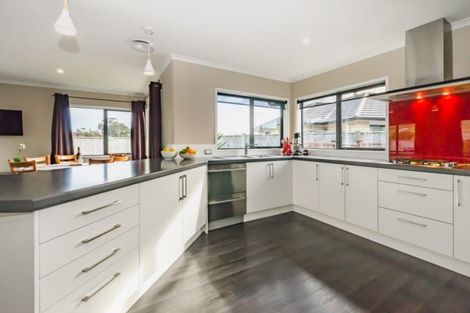 Photo of property in 18 Pearson Place, Paraparaumu, 5032