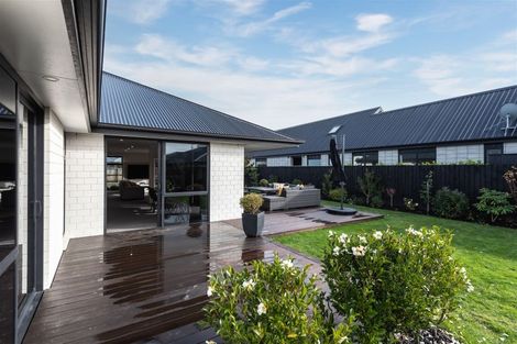 Photo of property in 40 Luxembourg Crescent, Halswell, Christchurch, 8025