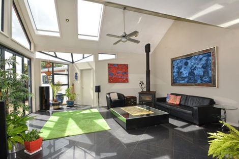 Photo of property in 85 Hargest Crescent, Saint Clair, Dunedin, 9012