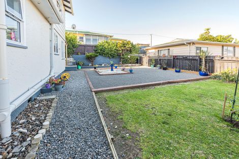 Photo of property in 28 Miro Street, Castlecliff, Whanganui, 4501