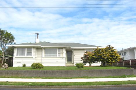 Photo of property in 28 Belair Avenue, Blagdon, New Plymouth, 4310