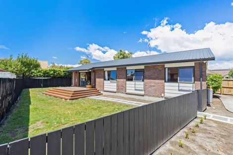 Photo of property in 24 Wiremu Street, Redwood, Christchurch, 8051