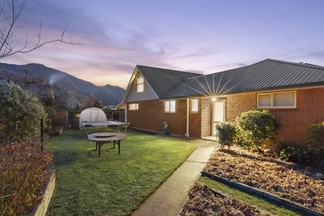 Photo of property in 81 Meadowstone Drive, Wanaka, 9305
