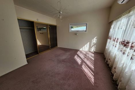 Photo of property in 16 City View Grove, Harbour View, Lower Hutt, 5010