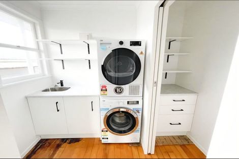 Photo of property in 589a Maunganui Road, Mount Maunganui, 3116