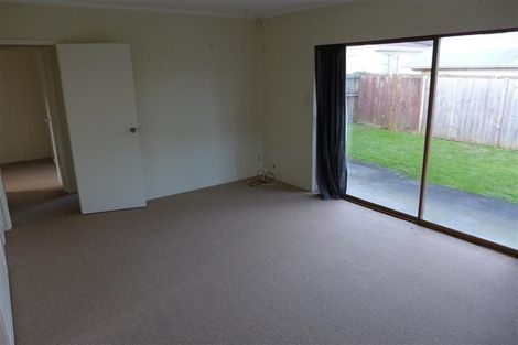 Photo of property in 2/181 Ti Rakau Drive, Pakuranga Heights, Auckland, 2010