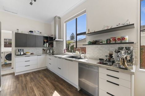 Photo of property in 23 Byron Street, Mornington, Dunedin, 9011