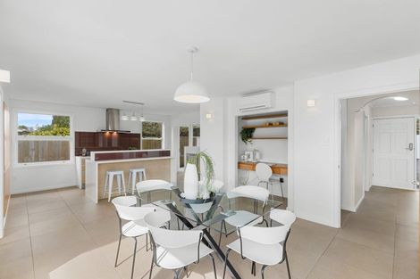 Photo of property in 51b Glenharrow Avenue, Avonhead, Christchurch, 8042