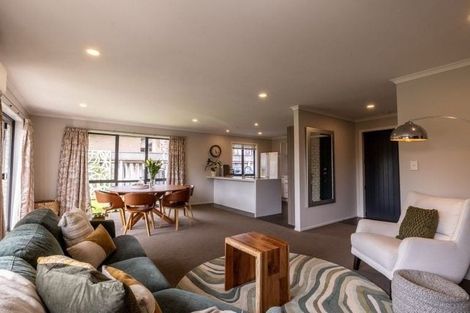 Photo of property in 16 Durham Heights, Flagstaff, Hamilton, 3210