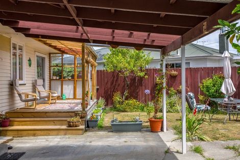 Photo of property in 27 Wavell Crescent, Lansdowne, Masterton, 5810